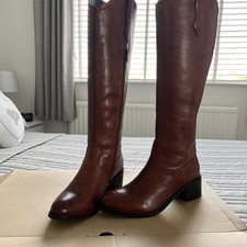 Never Worn New Tan Leather