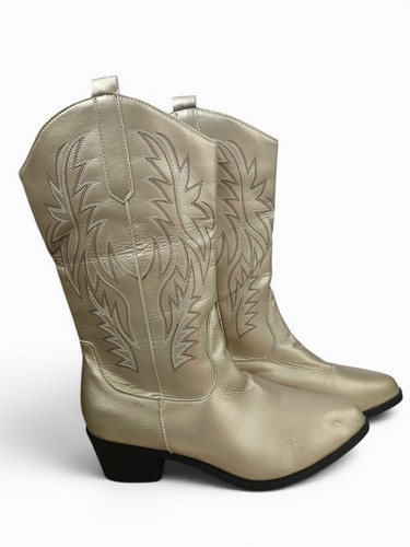 Brand new cowboy boots size - new,